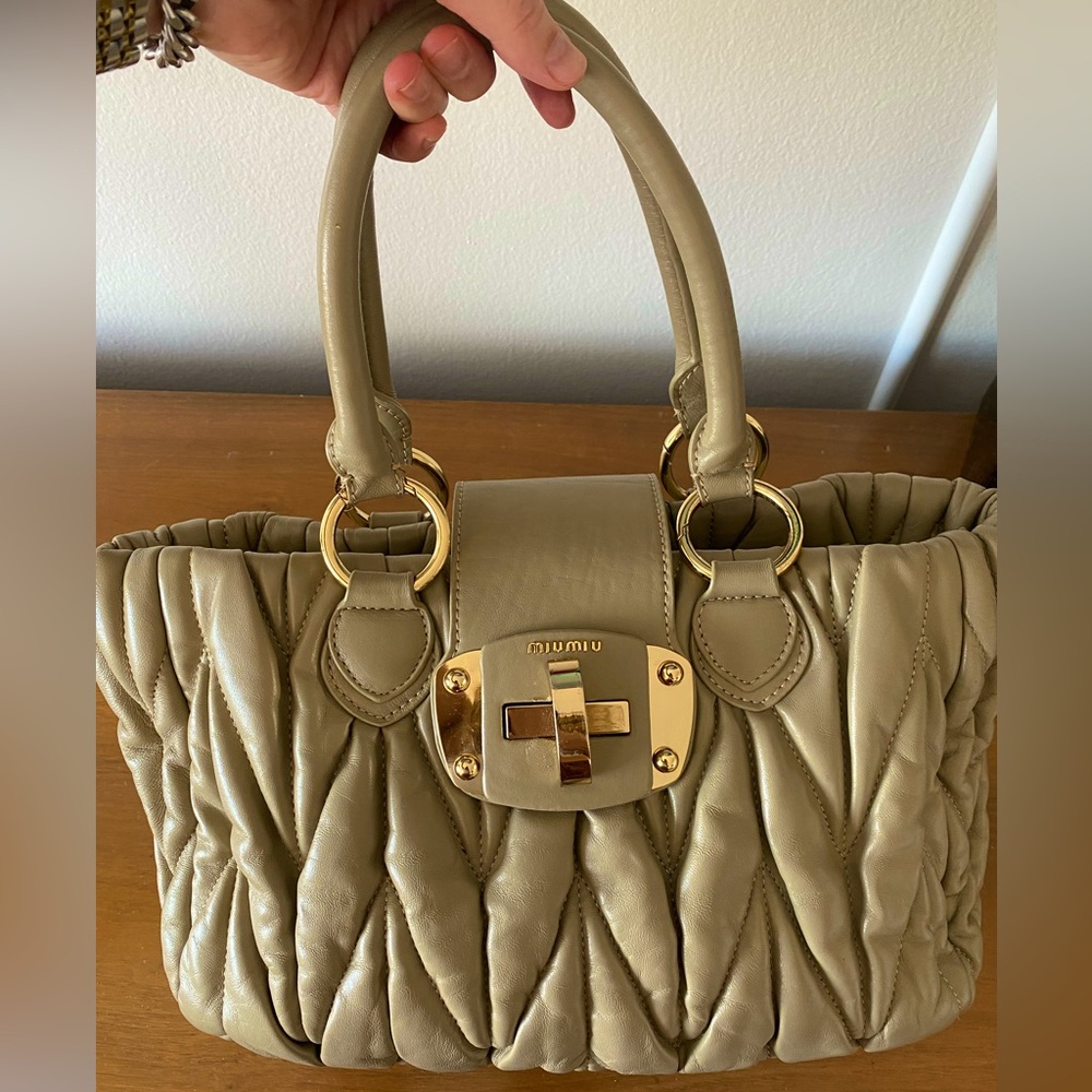 MIU MIU Nap Matelasse Top Handle Bag